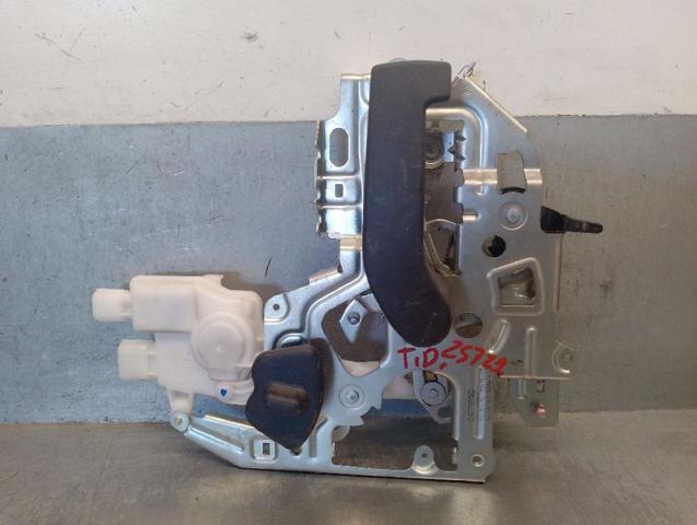 Cerradura de puerta lateral corrediza derecha 826703236R RENAULT