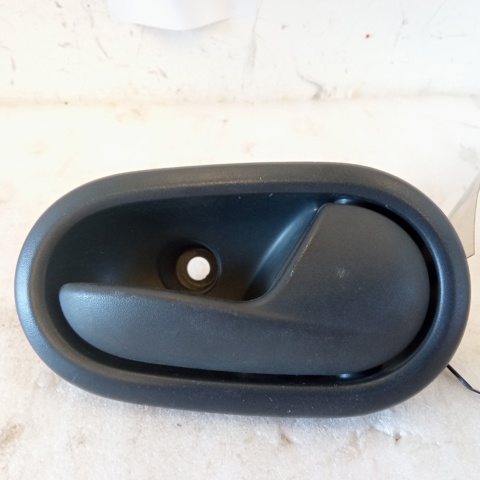 RENAULT 826721919R Manija interior de puerta delantera derecha comprar Pamplona