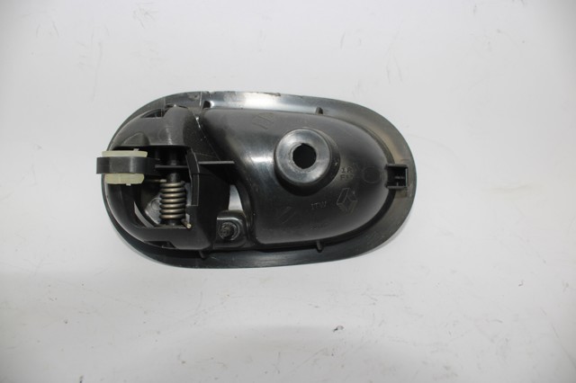 826721919R Manija interior de puerta delantera derecha comprar Almería