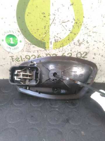 826724399R Manija interior de puerta delantera derecha  en stock Castellón