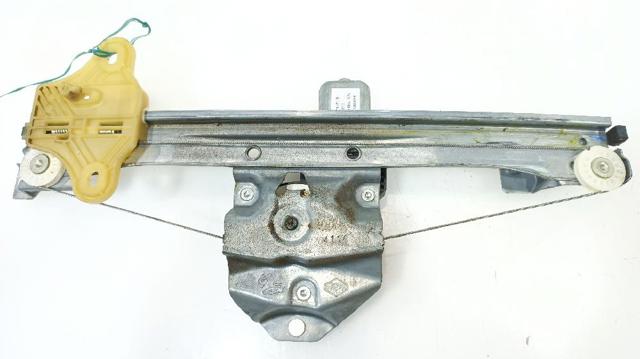 827009380R RENAULT Mecanismo de elevalunas de la puerta trasera derecha  en stock Córdoba