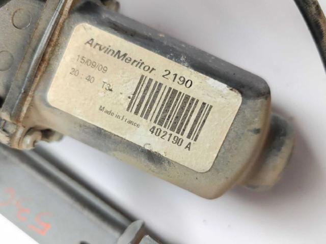 82700JD400 NISSAN Mecanismo de elevalunas de la puerta trasera derecha  en stock Gandía