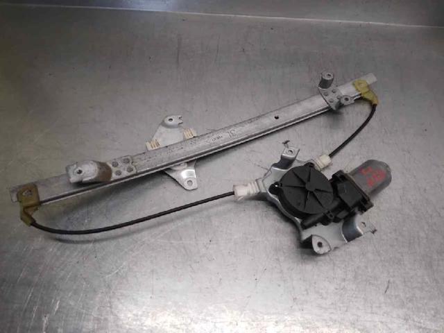 82701EB300 Nissan/Infiniti