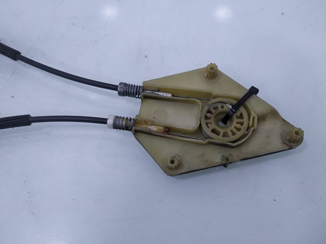 827200008R Renault (RVI)