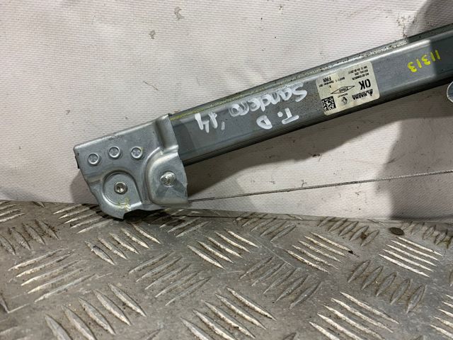 827206057R Mecanismo de elevalunas de la puerta trasera derecha comprar Girona