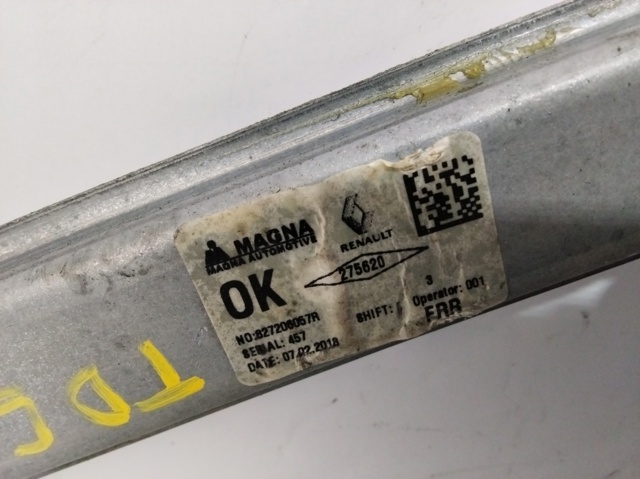 RENAULT 827206057R Mecanismo de elevalunas de la puerta trasera derecha  comprar en Murcia