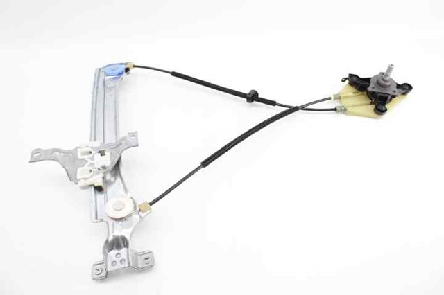 827210008R Renault (RVI)