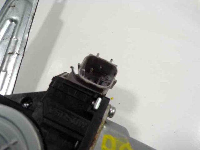 827211U600 NISSAN Mecanismo de elevalunas de la puerta trasera izquierda  disponible Vigo