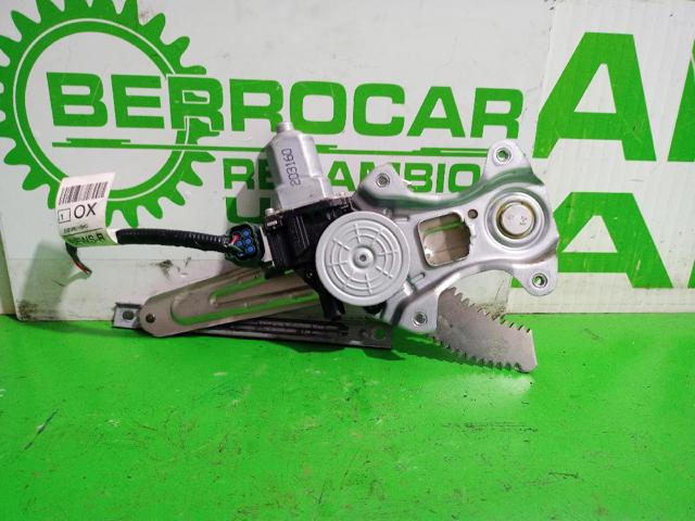 NISSAN 827211U600 Mecanismo de elevalunas de la puerta trasera izquierda  en stock Terrassa