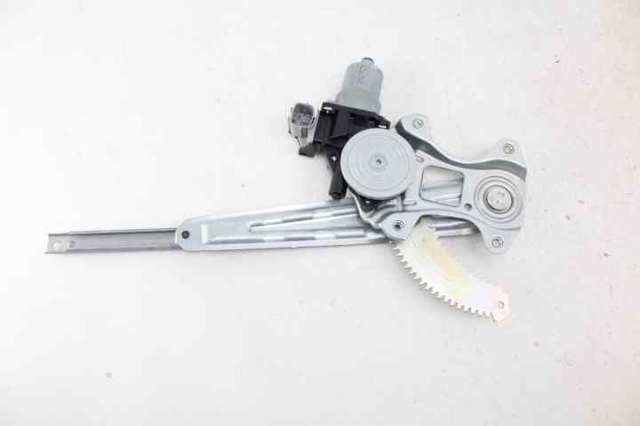 827211U600 Mecanismo de elevalunas de la puerta trasera izquierda comprar Girona