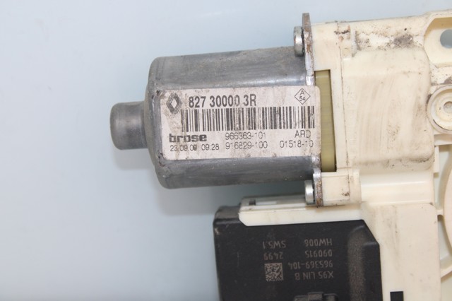 RENAULT 827300003R Motor del elevalunas de la puerta trasera derecha comprar Tarragona
