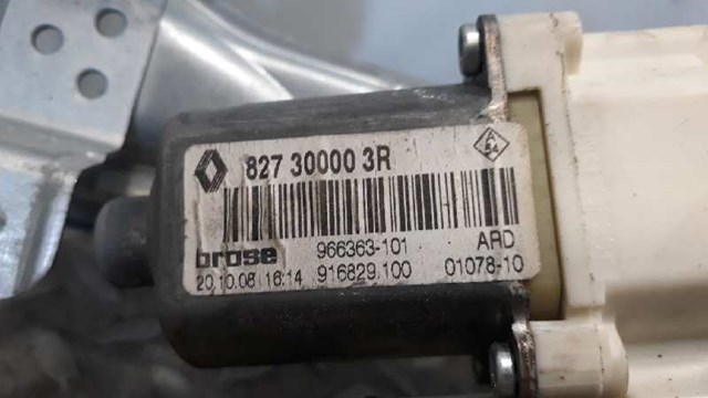 827300003R Motor del elevalunas de la puerta trasera derecha  comprar en Pontevedra