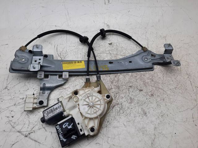 827300003R RENAULT Motor del elevalunas de la puerta trasera derecha  comprar en Lleida