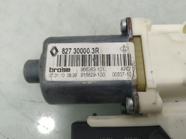 827300003R RENAULT Motor del elevalunas de la puerta trasera derecha  comprar en Jaén