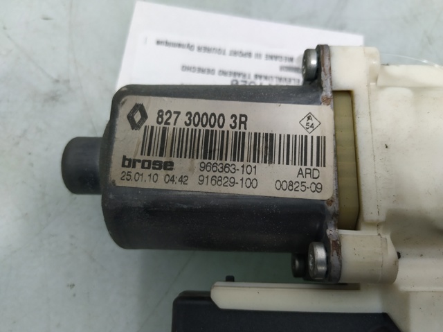 827300003R Motor del elevalunas de la puerta trasera derecha comprar Girona