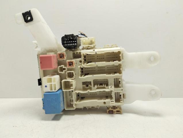 827300F051C Toyota