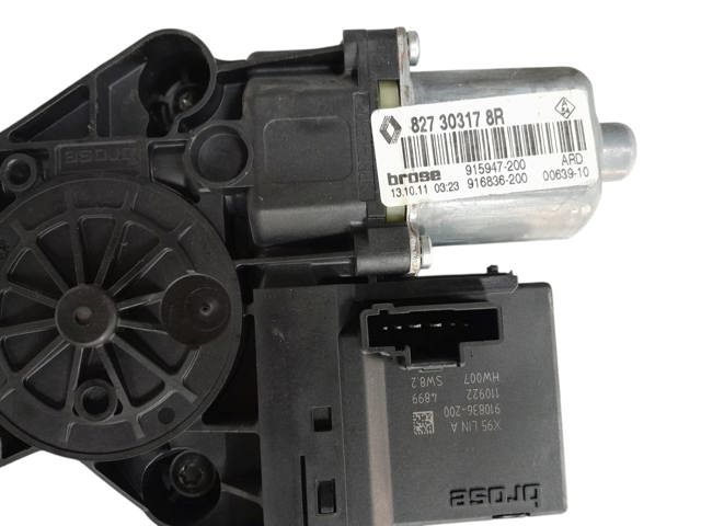 RENAULT 827303178R Motor del elevalunas de la puerta trasera derecha  comprar en Albacete