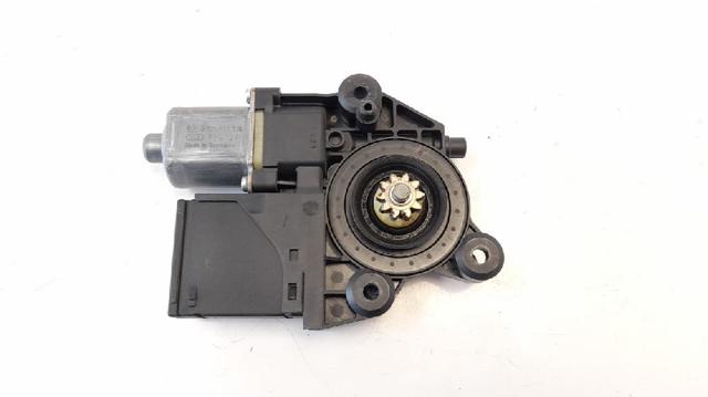 RENAULT 827303178R Motor del elevalunas de la puerta trasera derecha  comprar en Murcia
