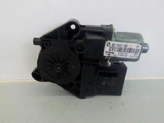 RENAULT 827303178R Motor del elevalunas de la puerta trasera derecha  comprar en Murcia