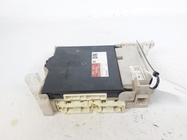 8273052K40 TOYOTA  comprar en Oviedo
