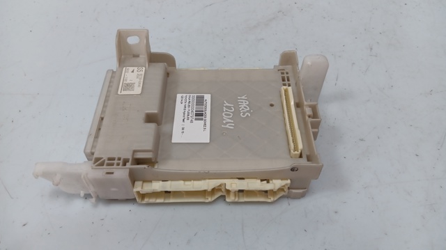 8273052K40 Toyota