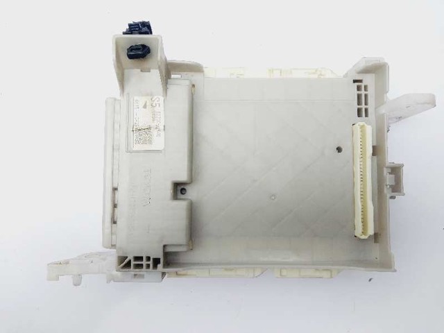 8273052K40 Toyota