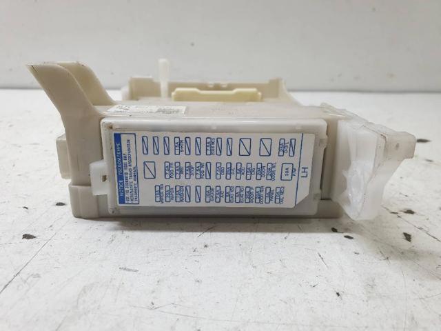 8273052K40 TOYOTA  en stock Huelva