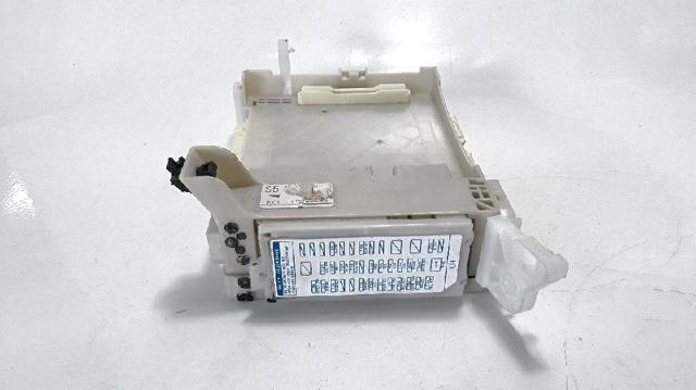 8273052K40 Toyota