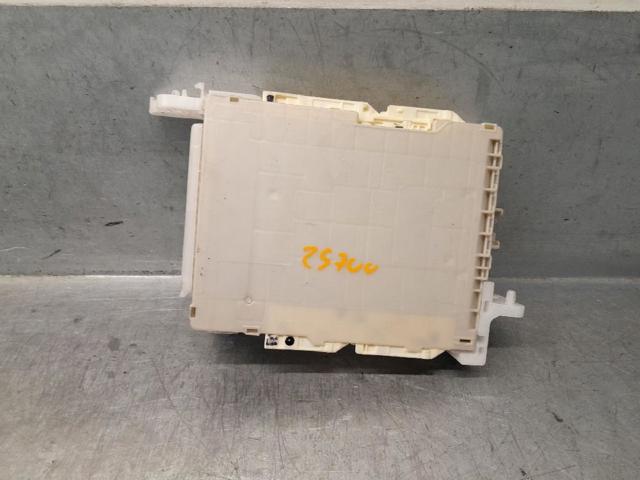 8273052K40 Toyota