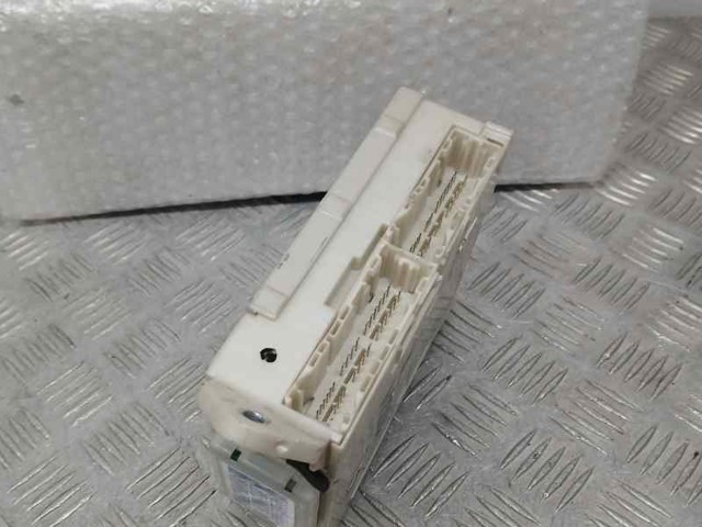 8273053050 TOYOTA Módulo de confort  comprar en Lleida