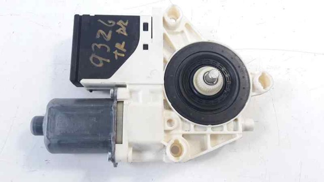 RENAULT 827306548R Motor del elevalunas de la puerta trasera derecha comprar Pamplona