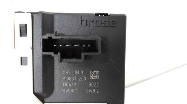 RENAULT 827306548R Motor del elevalunas de la puerta trasera derecha comprar Barcelona