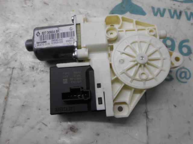 RENAULT 827306548R Motor del elevalunas de la puerta trasera derecha  comprar en Albacete