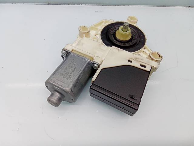 RENAULT 827310002R Motor del elevalunas de la puerta trasera izquierda comprar Tarragona
