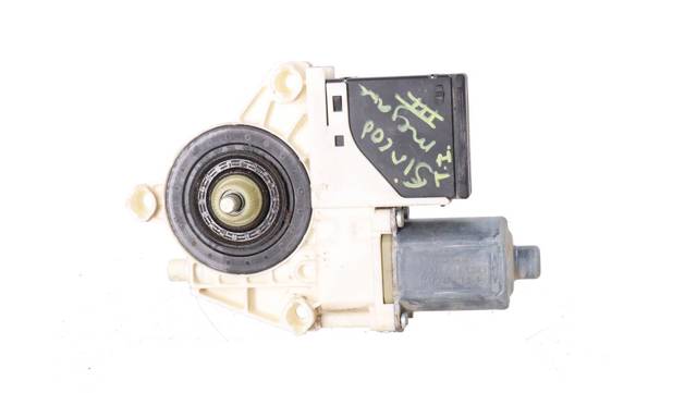 827310002R RENAULT Motor del elevalunas de la puerta trasera izquierda  comprar en Oviedo