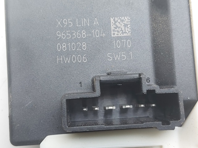 827310002R RENAULT Motor del elevalunas de la puerta trasera izquierda  comprar en Jaén