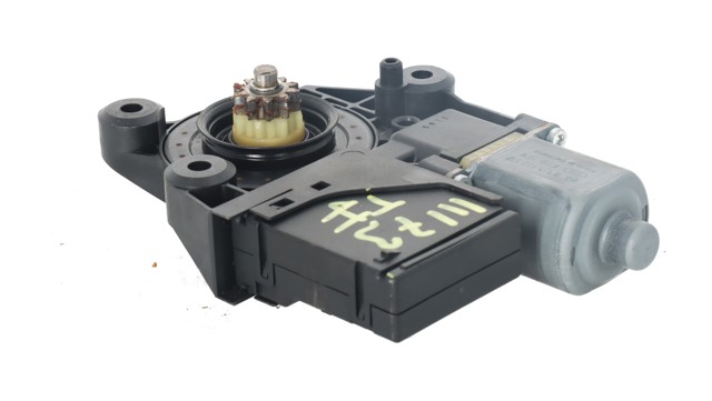 RENAULT 827310166R Motor del elevalunas de la puerta trasera izquierda  comprar en Murcia