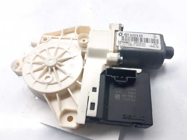 827310185R RENAULT Motor del elevalunas de la puerta trasera izquierda  disponible Vigo