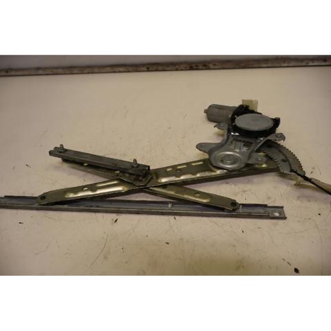 NISSAN 827311BA0A Motor del elevalunas de la puerta trasera izquierda  comprar en Ponferrada