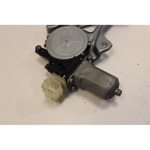 827311BA0A Motor del elevalunas de la puerta trasera izquierda  en stock Castellón