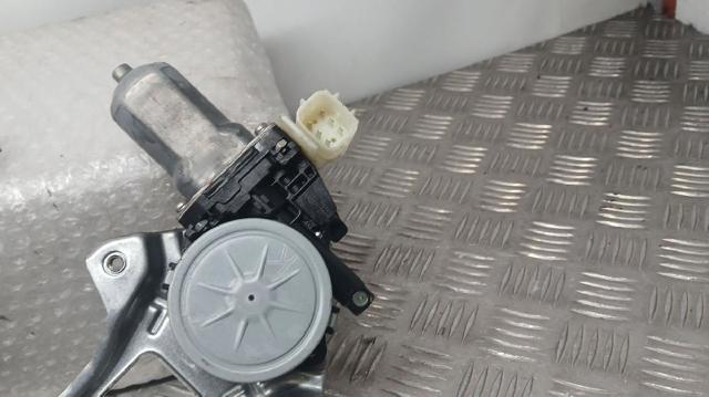 NISSAN 827311BA0A Motor del elevalunas de la puerta trasera izquierda  comprar en Ponferrada