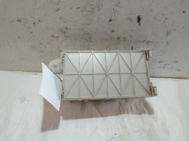 8273342080 TOYOTA Caja de fusibles trasera interior  comprar en Oviedo