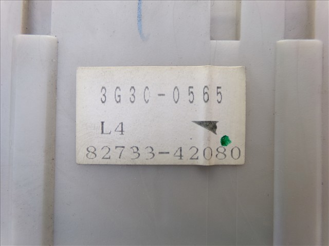 8273342080 TOYOTA Caja de fusibles trasera interior  comprar en Jaén