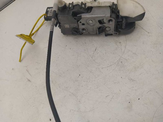 828406 Cerradura de puerta delantera izquierda  disponible Utrera