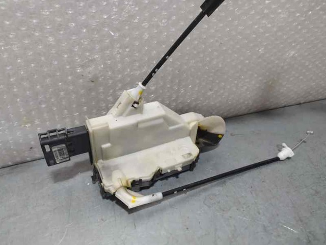828406 Cerradura de puerta delantera izquierda  disponible Málaga