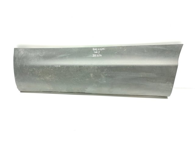 Moldura puerta trasera izquierda 828714EA0A Nissan