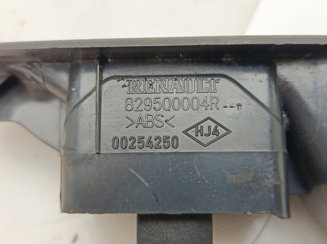 RENAULT 829500004R Botón de encendido del motor del elevalunas trasero derecho  en stock Valencia