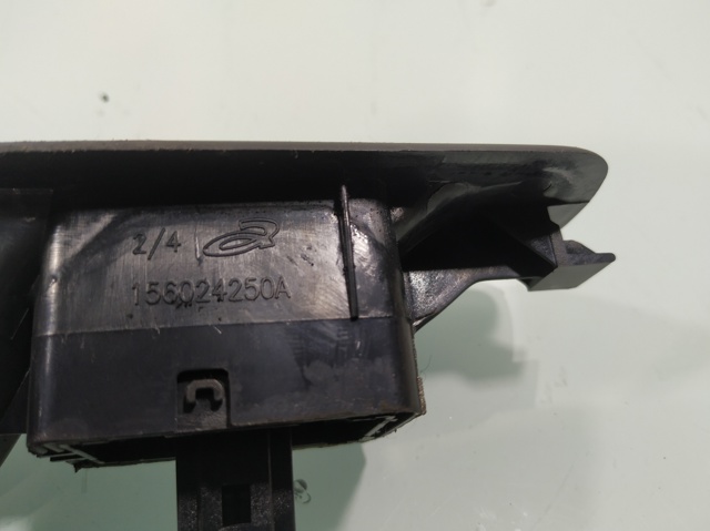 RENAULT 829500004R Botón de encendido del motor del elevalunas trasero derecho  comprar en Albacete