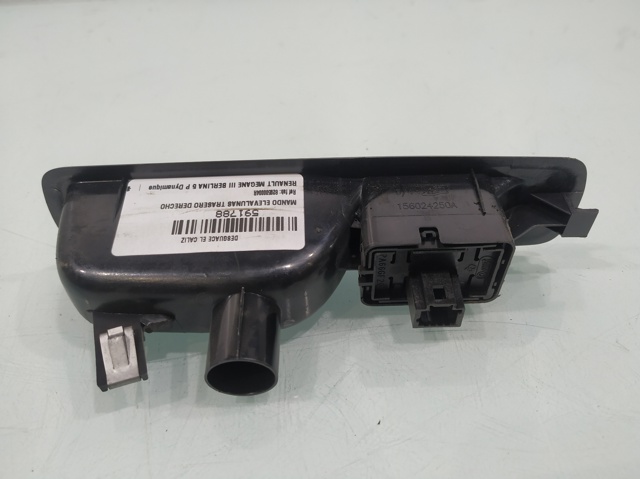 RENAULT 829500004R Botón de encendido del motor del elevalunas trasero derecho  comprar en Ponferrada
