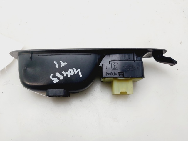 829614619R RENAULT  en stock Huelva